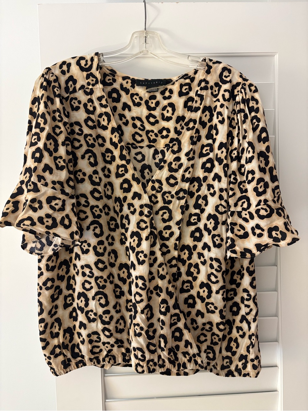 Sanctuary Leopard Print V-Neck Flutter Sleeve Blouse - Beige/Black